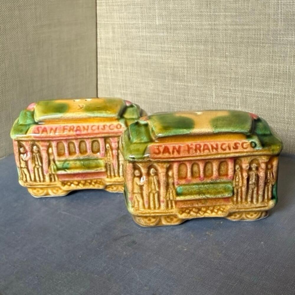 Vintage San Francisco Cable Car Salt & Pepper Shakers • Japan
